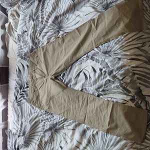 Taylor Stitch The Slim All Day Pantin Aluminum Bedford Cord